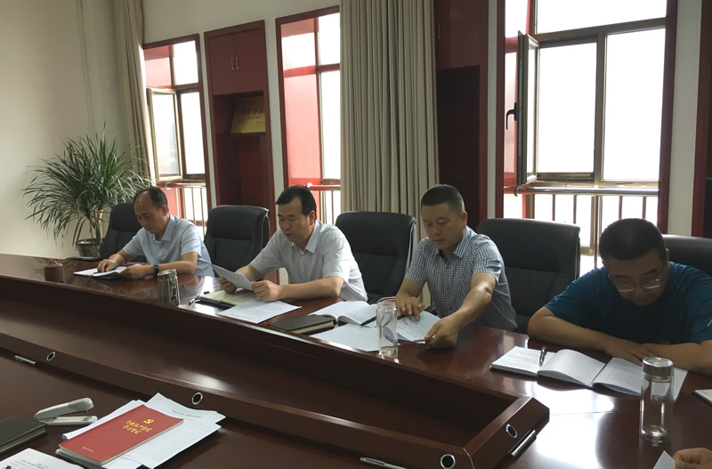 貫徹會(huì)議精神 做好金融工作 -------市龍江城鄉(xiāng)發(fā)展集團(tuán)公司學(xué)習(xí)貫徹全市金融工作會(huì)議精神