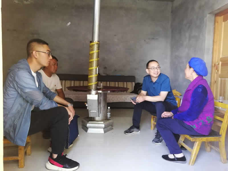“感黨恩、憶黨史”，--市龍江城鄉(xiāng)發(fā)展集團公司開展慶祝建黨99周年主題黨日活動