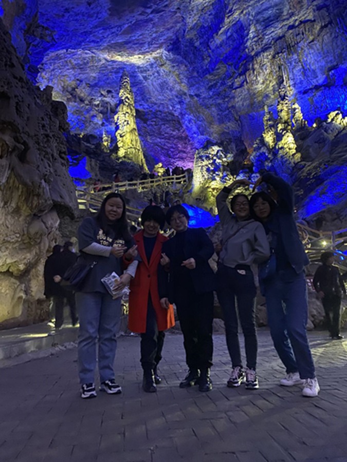 擁抱春天,不負(fù)春光——市龍江集團(tuán)歡慶“三?八”國際勞動?jì)D女節(jié)